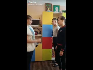 Малышка остынь девочки и тикток