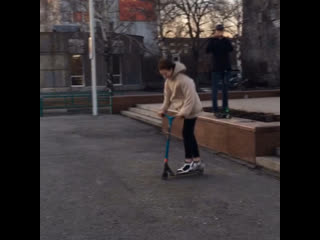 Админ выдаёт