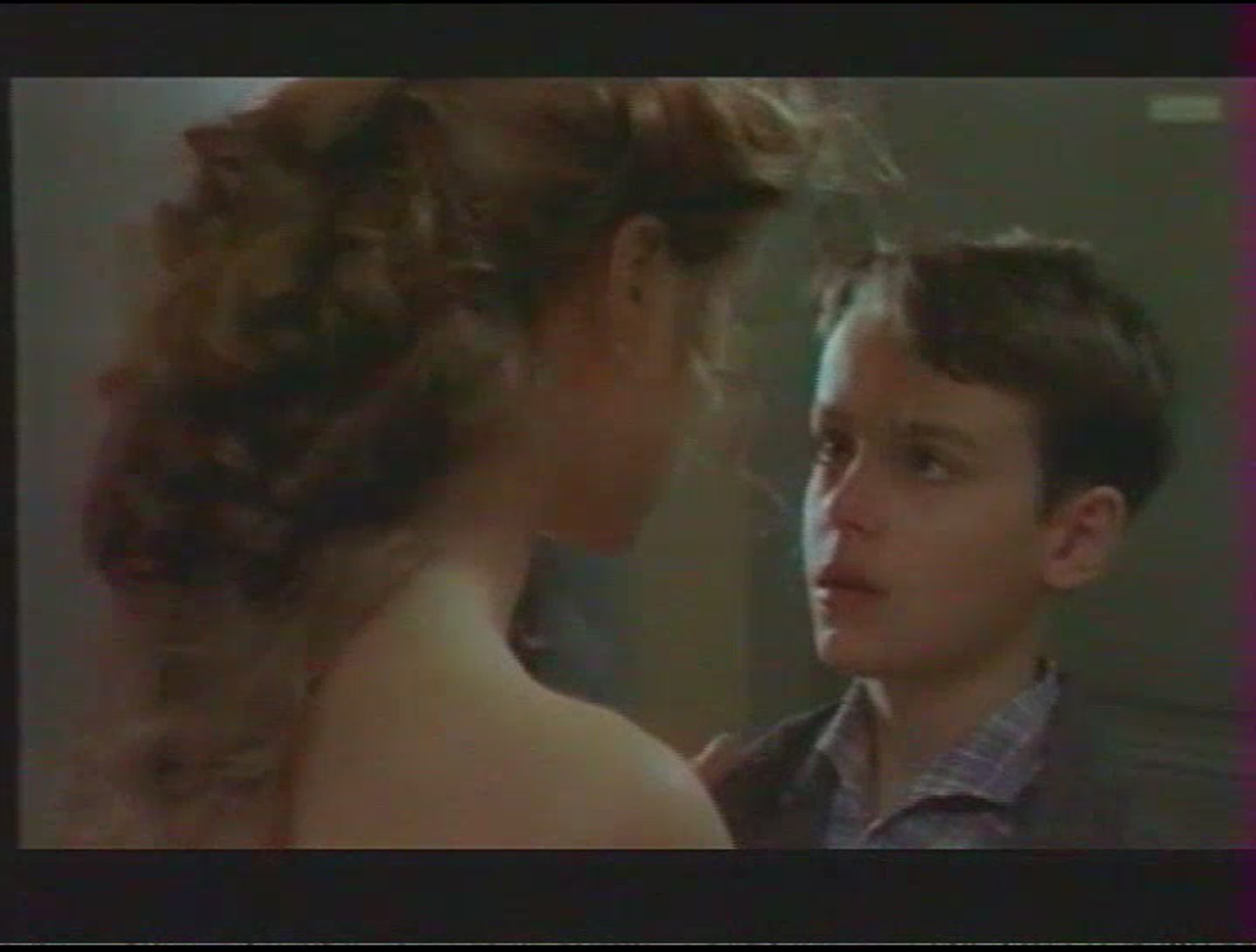 Поцелуй под колоколом  le baiser sous la cloche (1998 франция) драма,  мелодрама молодые в кино режиссер emmanuel gust