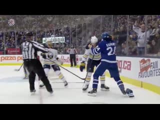 Kapanen and rodrigues drop the gloves