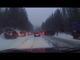 Массовое дтп под екатеринбургом 03 12 2015