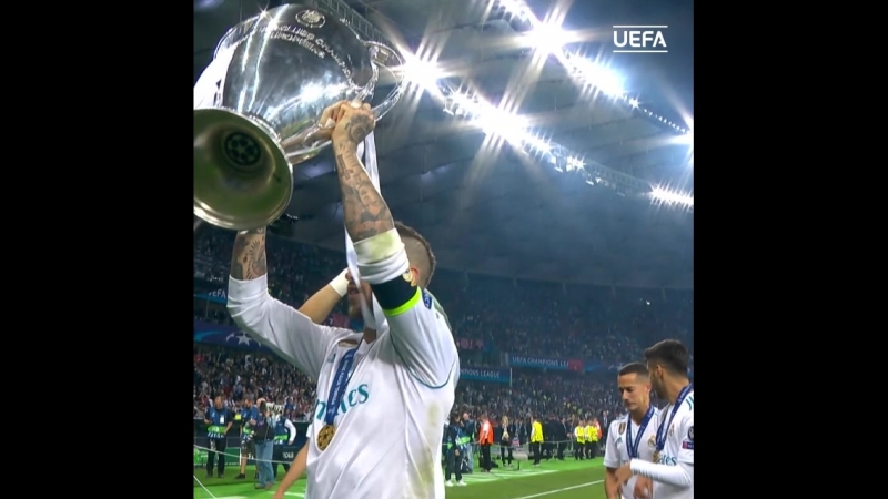 Серхио рамос со своим старым знакомым