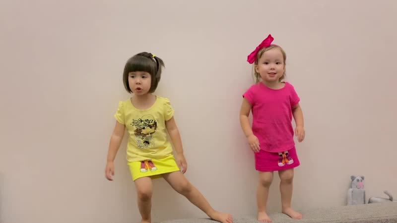 Алина и юлиана «мойдодыр»