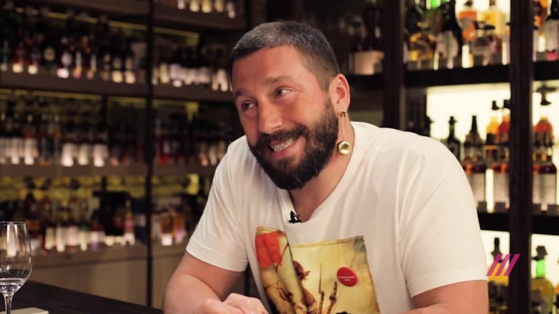 Евгений чичваркин у натальи синдеевой