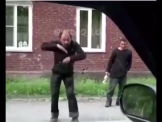 Вокруг тебя весь мир кружит