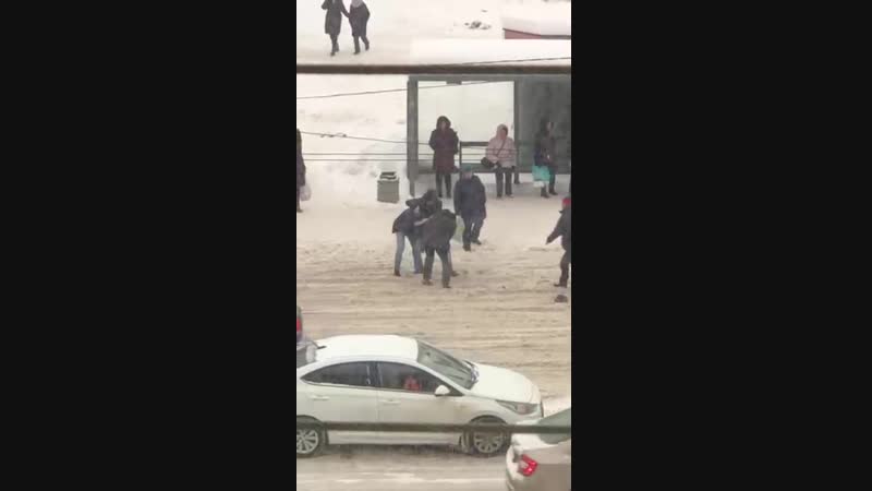 Культурные дорожные питерские разборки