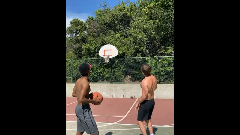 Insta @/ madelyncline