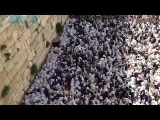 Tens of thousands at kotel for passover עשרות אלפים בברכת כהנים בכותל 2016