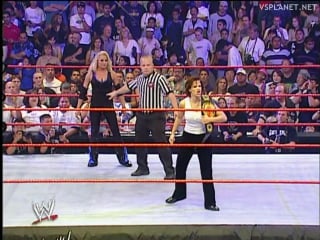 Trish stratus vs molly holly, wwe unforgiven 2002