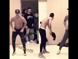 Молодые