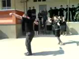 Смешная чеченская лезгинка)))