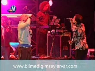 Athena mor ve ötesi an