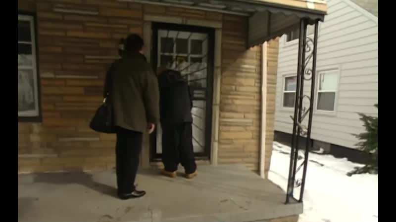 Eminem посещает свой старый дом в детройте (1999 год)