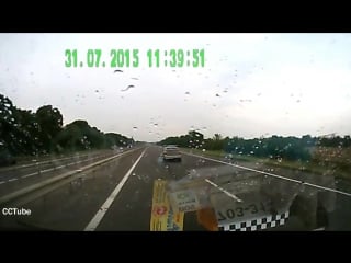 ► compilation car crashes and incidents on the dashcam #279