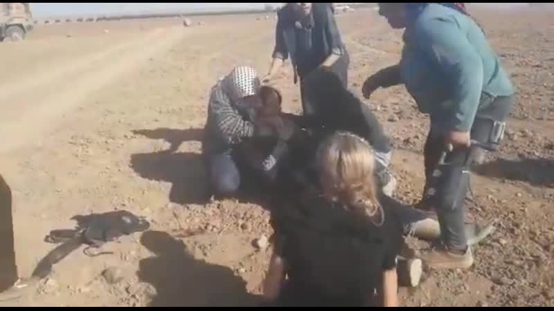 Son daki̇ka türk askerlerinin, rus askeri polisleriyle kobanêde yaptığı devriyeye halk te