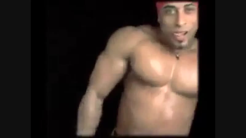 Рикардо милос захотел подцепить винишко тян, но подцепил только сифилис от антона