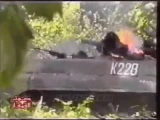 Видео засады боевиков на российскую колонну, чечня, 26 апреля 2000 года