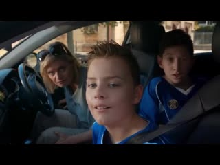 Kfc пришлось извиняться за сиськи в рекламе