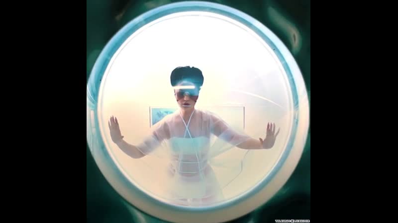 Рекламный ролик роллс ройс с бионик моделью викторией модеста источник viktoria modesta