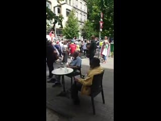 16 06 2020 avignon rue de la république soutien des citoyens au milieu hospitalier mp4