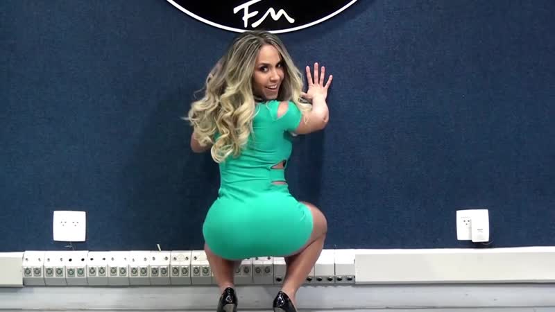 Radio mania mulher melão no bundalelê