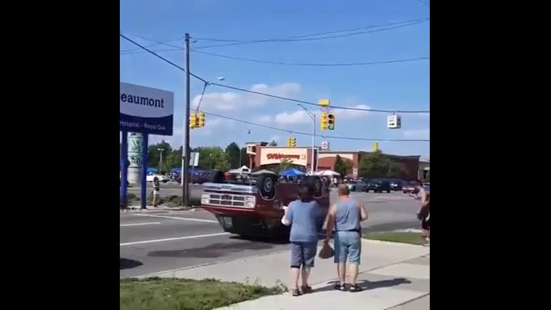 Возвращается в австралию (vhs video)