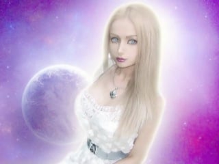 Valeria lukyanova amatue