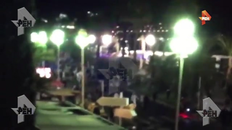 Очевидец рассказал о моменте теракта в ницце