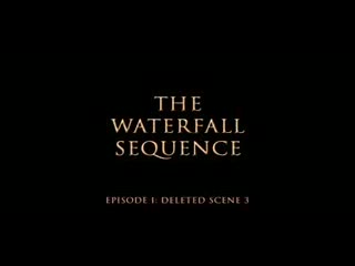 Вырезанный сцена из i эпизода сцена с водопадом