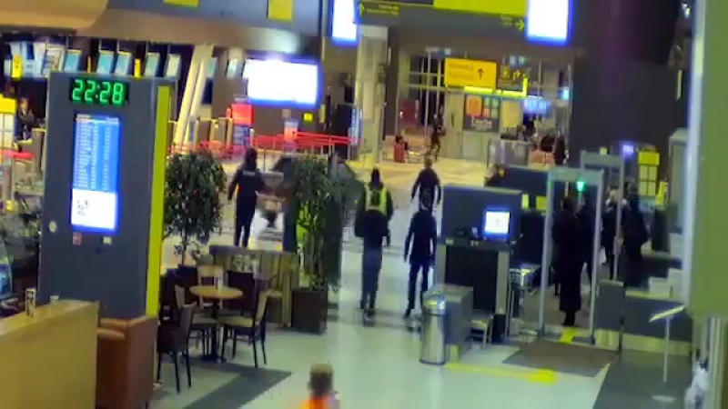 Заезд пьяного лихача по аэропорту казани