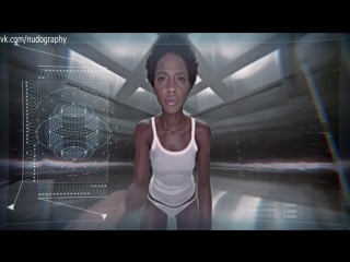 Теника дэвис (tenika davis) в фильме "отладка" (debug, 2014, дэвид хьюлетт)