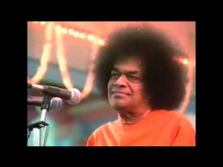 Видео sri sathya sai baba a beautiful video bhajan, bhagavan sri sathya sai baba is singing ' rama kodanda rama ' text of th