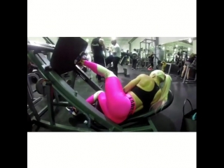 Larissa reis on instagram “legs day #128139; with coach @mannyt320