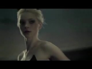 Ricci ricci by nina jessica stam