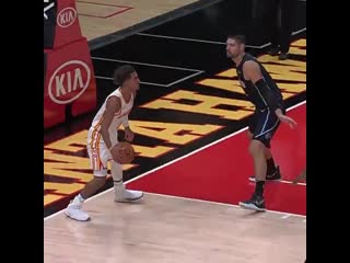 Пас янга между ног у вучевича