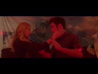 Chloe moretz and zac efron deleted scene from neighbours 2 part 1