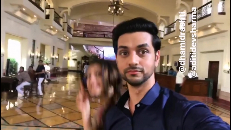 Шакти и адити за кадром