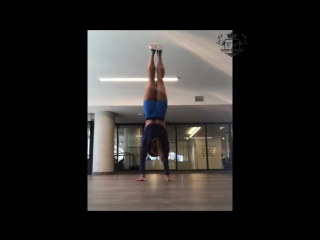 Sls amazing strength flexibility girl 2018