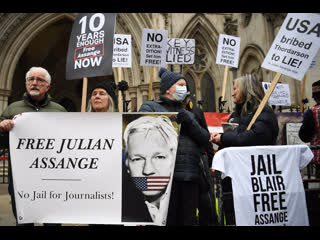 Live london – assange unterstützer bilden menschenkette vor britischem parlament