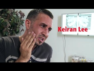 Keiran lee sarışın hemşireyi sikiyor