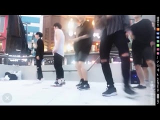 느와르(noir) 170721 홍대 버스킹 cut (got7 if you do)