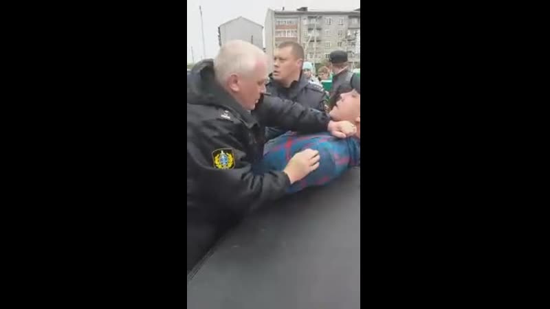 Превышение полномочий приставами