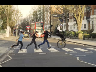 Bike vs parkour jumping from the highest roofs in london to paris