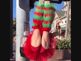 Рождественский олененок с крепкой попкой \ demi bagby