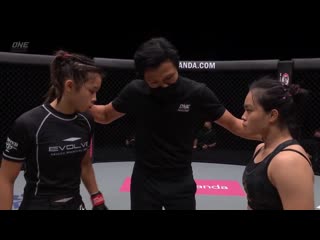 One championship victoria lee vs sunisa srisen