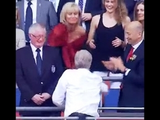 Arsene with his wife and daughter the wengers