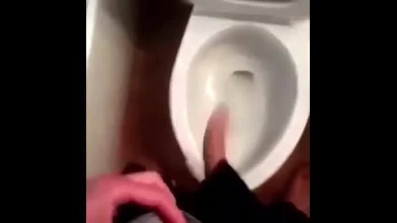 Член отвалился 18(480p) mp4