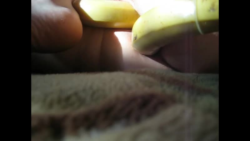 Любительница бананов