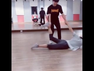 Yeonwoo instagram post by 171027