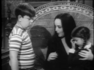 S1e01 the addams family goes to school